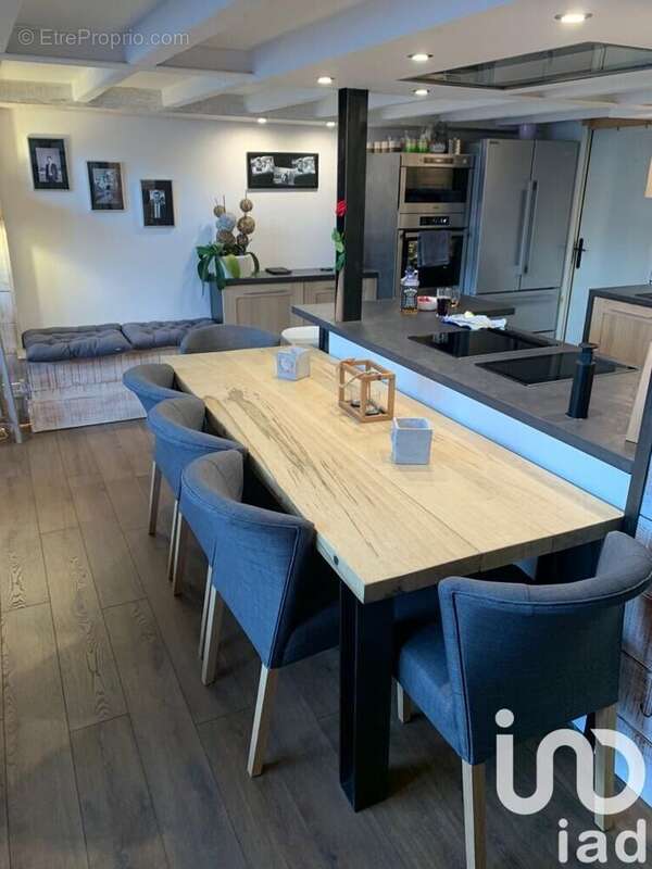 Photo 7 - Commerce à COGOLIN