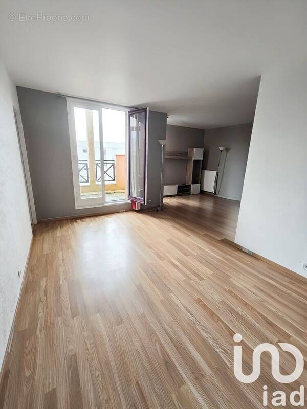 Photo 1 - Appartement à CERGY