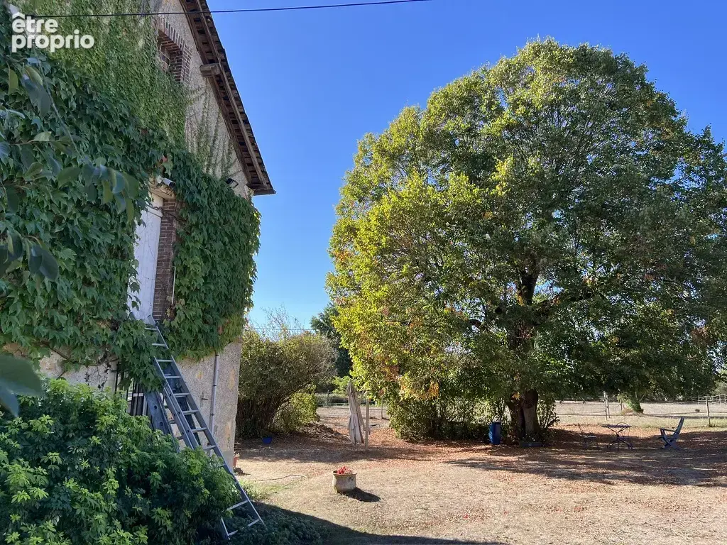 Propriété 1ha27 : maison ancienne, écurie 4 boxes, prairies - photo 11