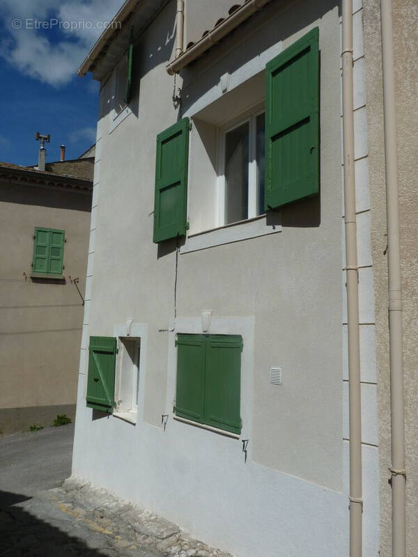 Maison à SAINTE-TULLE