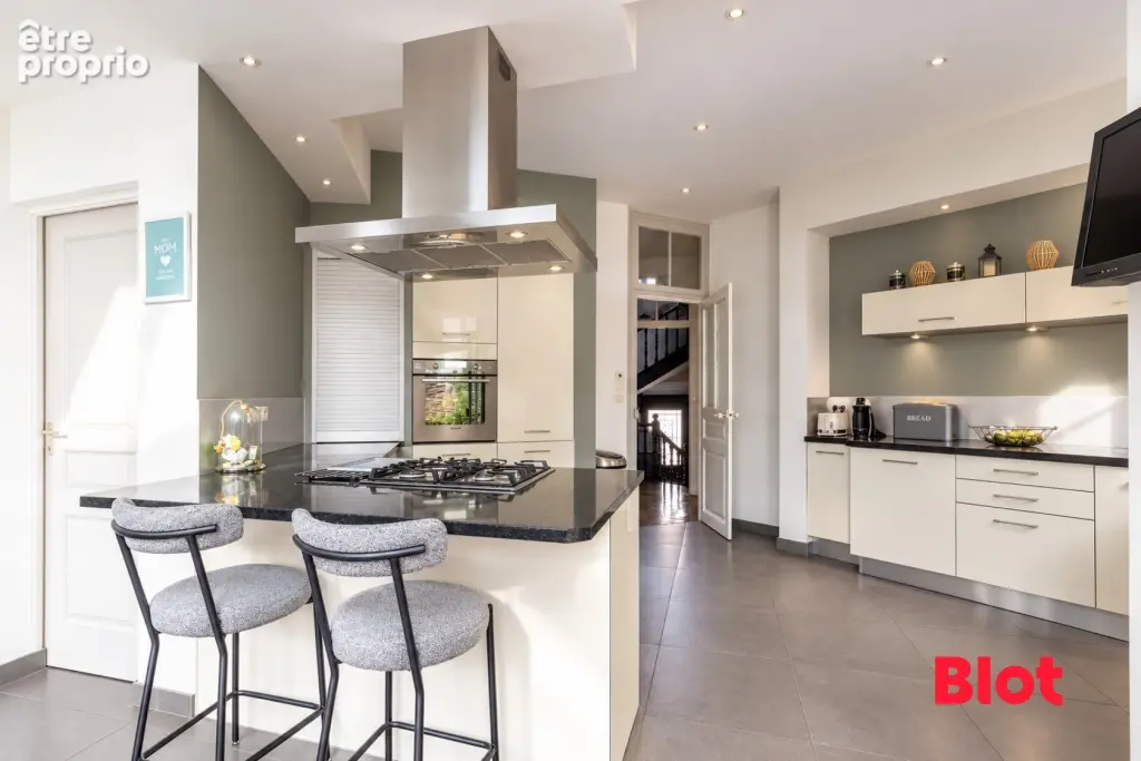 Maison 7 pièces 230 m² à vendre à Rennes (35000) - photo 8