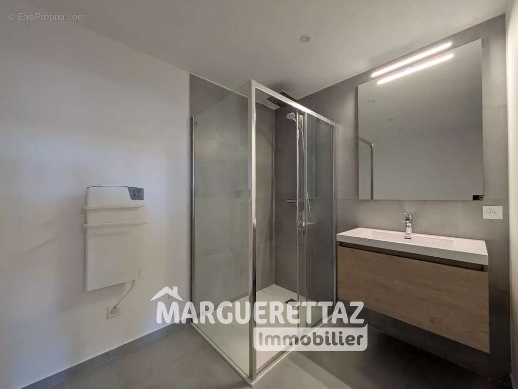 Appartement à LA TOUR