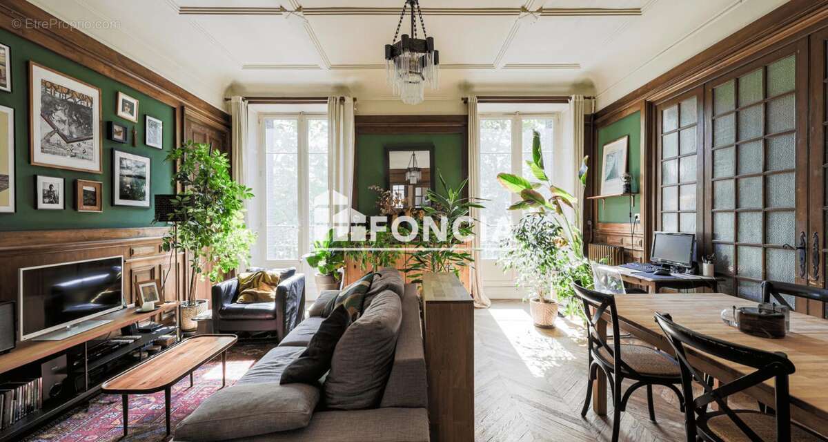 Superbe T5 Balcons PROCHE GARE - photo 2