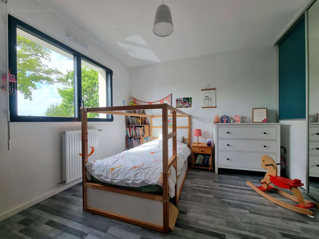 Maison à SAINT-ERBLON