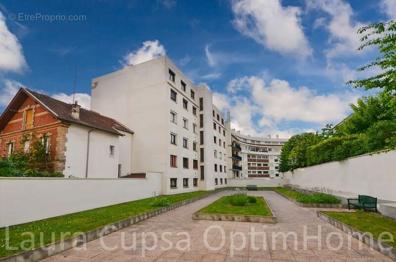 Appartement à BOURG-LA-REINE