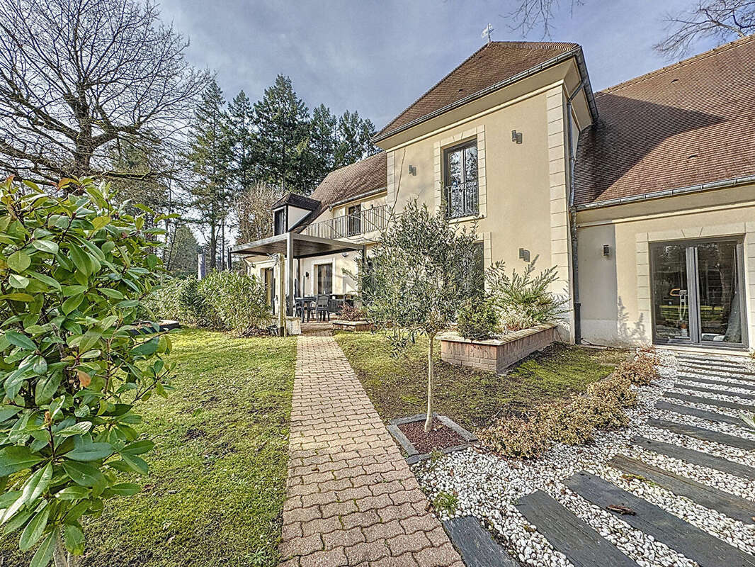 Maison à LAMORLAYE