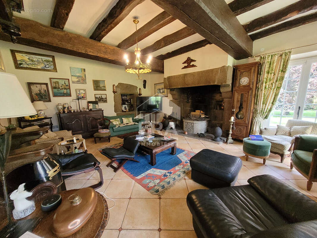 Maison à DOL-DE-BRETAGNE