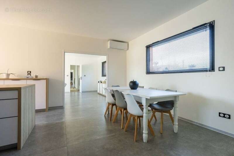 Maison à PARAY-LE-MONIAL