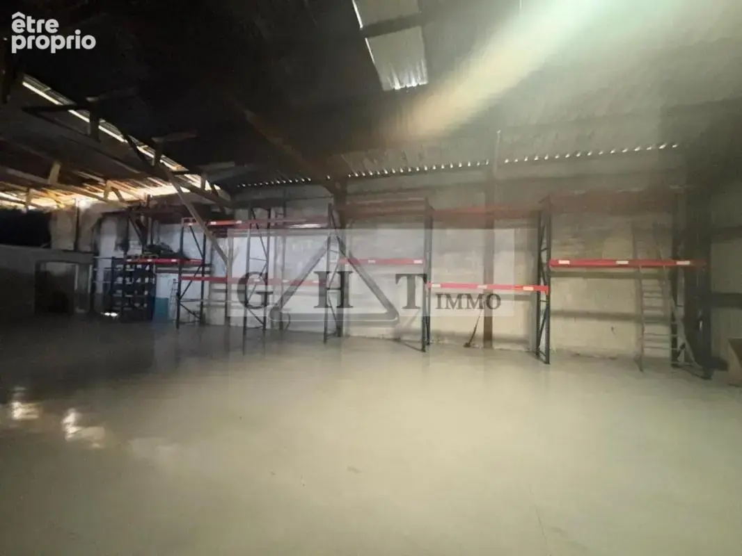 Entrepot bureaux 860m2 a vendre santeny - photo 3