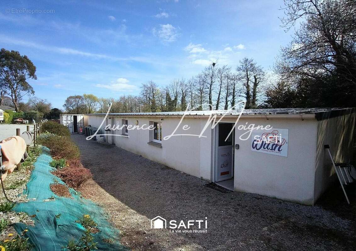 Photo 2 - Commerce à LA MARTYRE