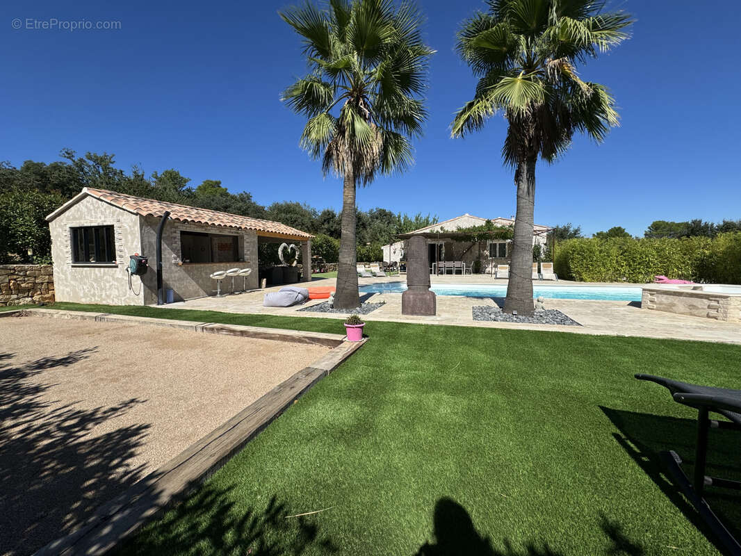 Maison à LE CANNET-DES-MAURES