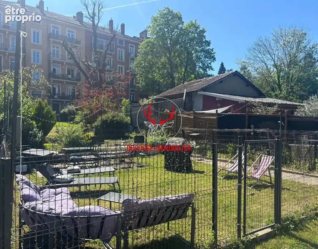 Appartement de caractère rénové, jardin privatif 120 m² et 3 parkings - photo 19