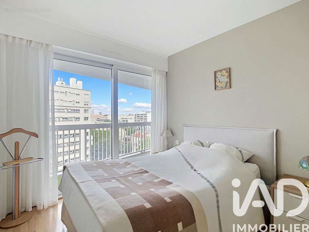 Photo 8 - Appartement à COURBEVOIE