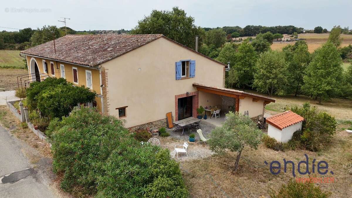 Maison à AUCAMVILLE