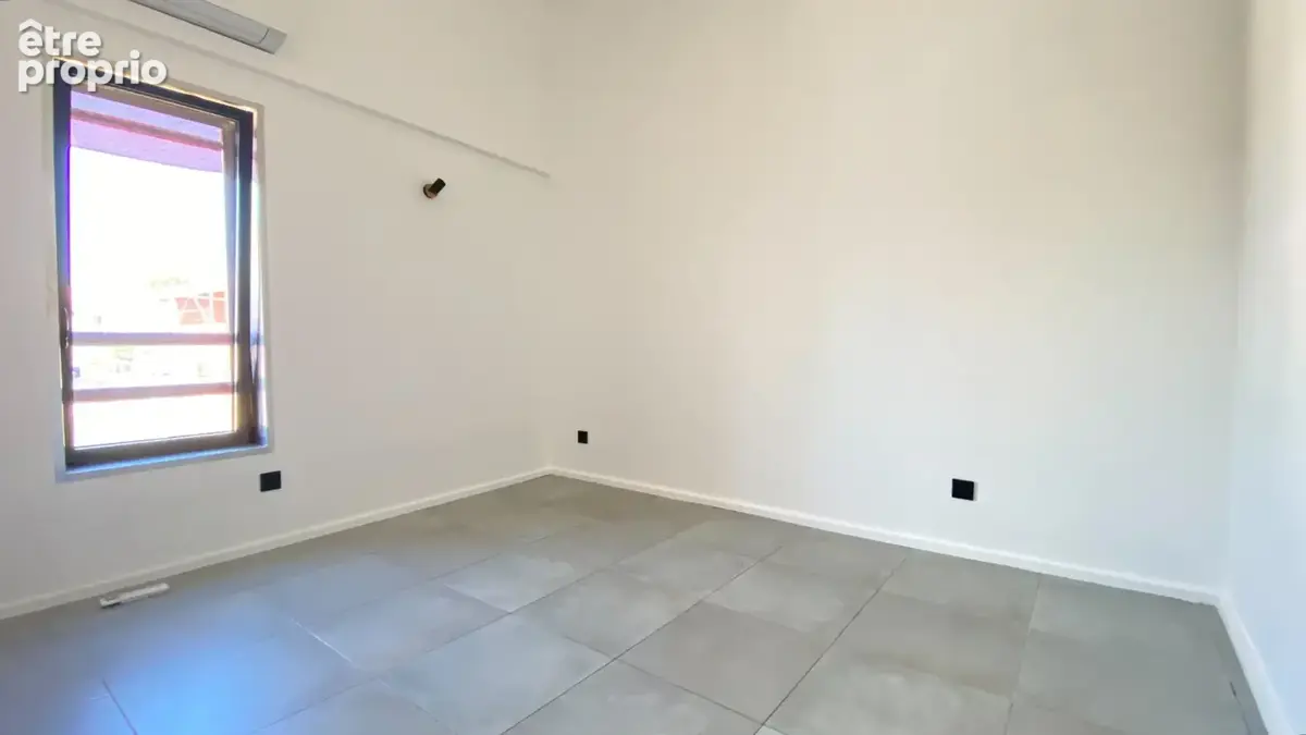 T4 Esprit Loft de 85 m2 Fréjus - photo 6