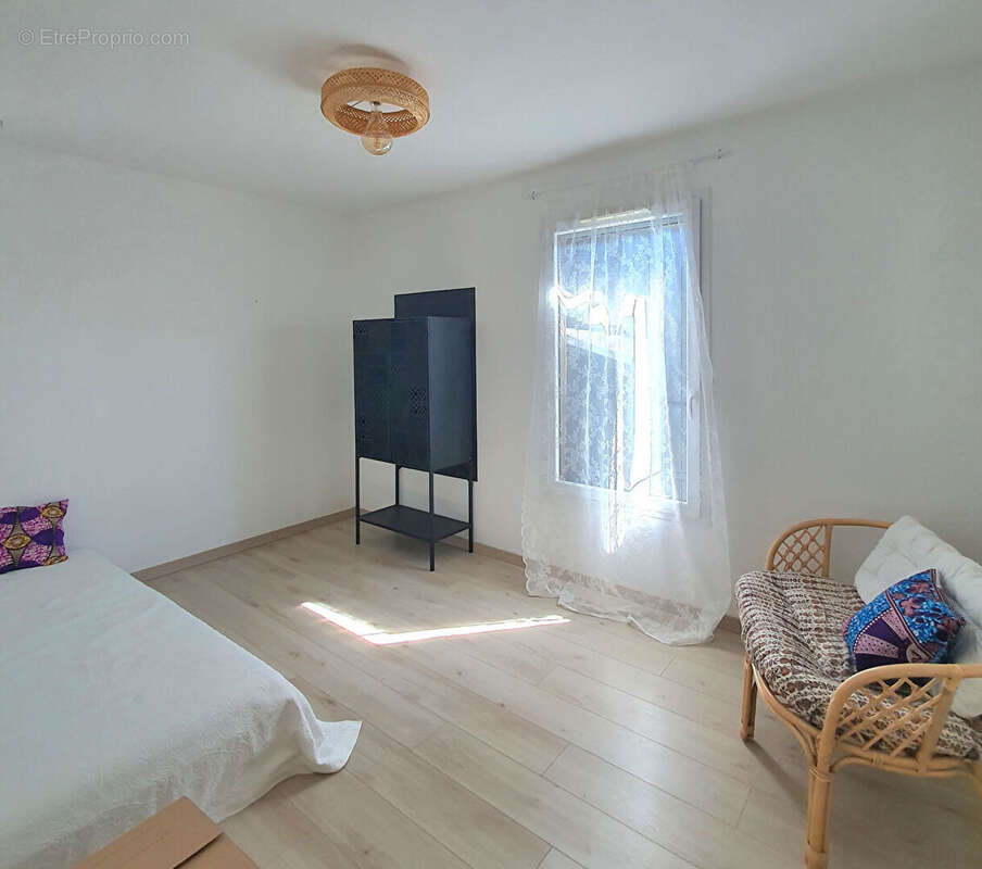 Maison à LA GRIPPERIE-SAINT-SYMPHORIEN