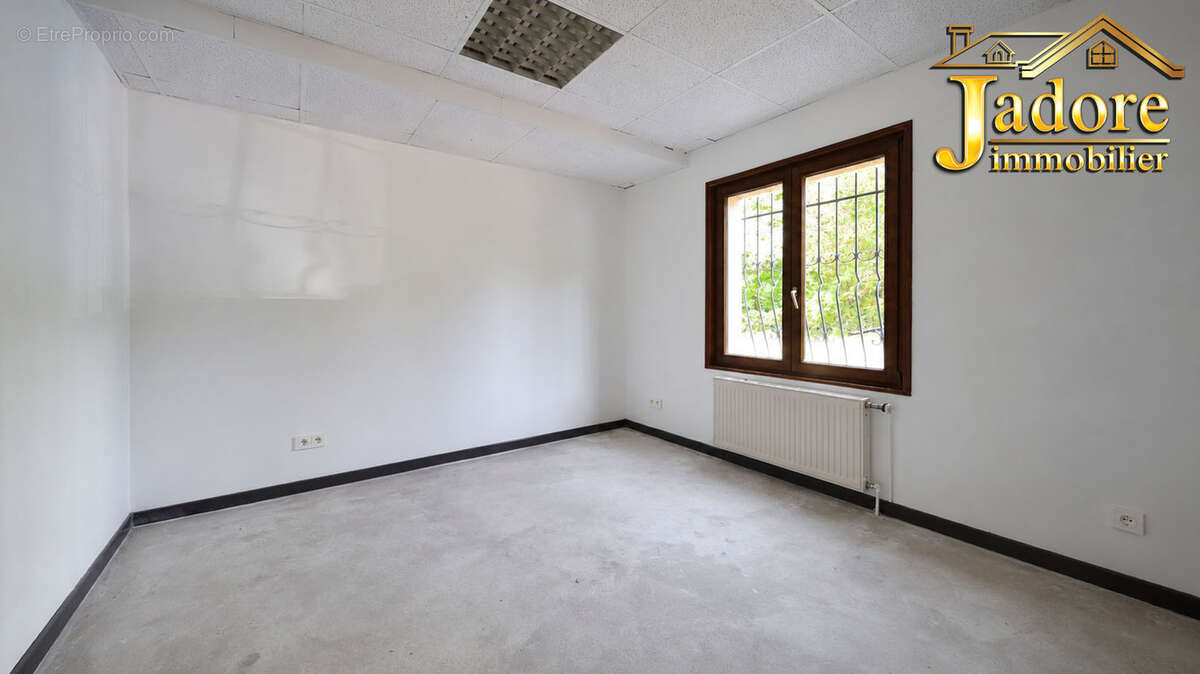 Grande maison familiale secteur calme - photo 27