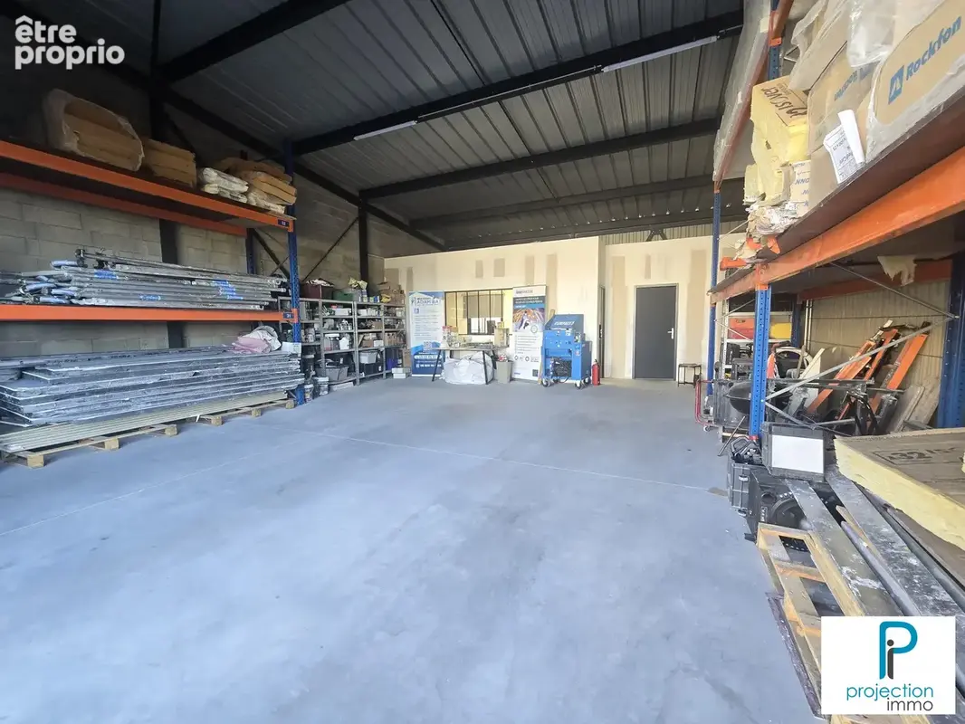 Commerce 207 m² à vendre à Bagnols-Sur-Ceze (30200) - photo 4