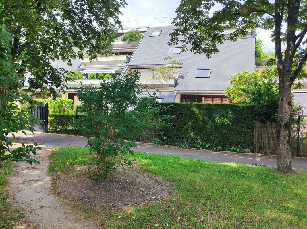 Appartement à EPINAY-SUR-SEINE