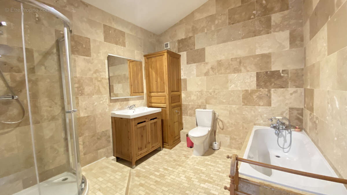 Maison à MORTAGNE-SUR-GIRONDE