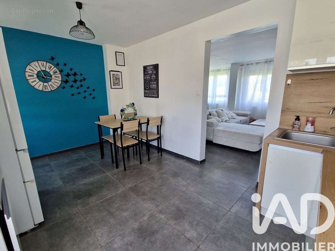 Appartement 82 m² à Les Tourrettes  - photo 4