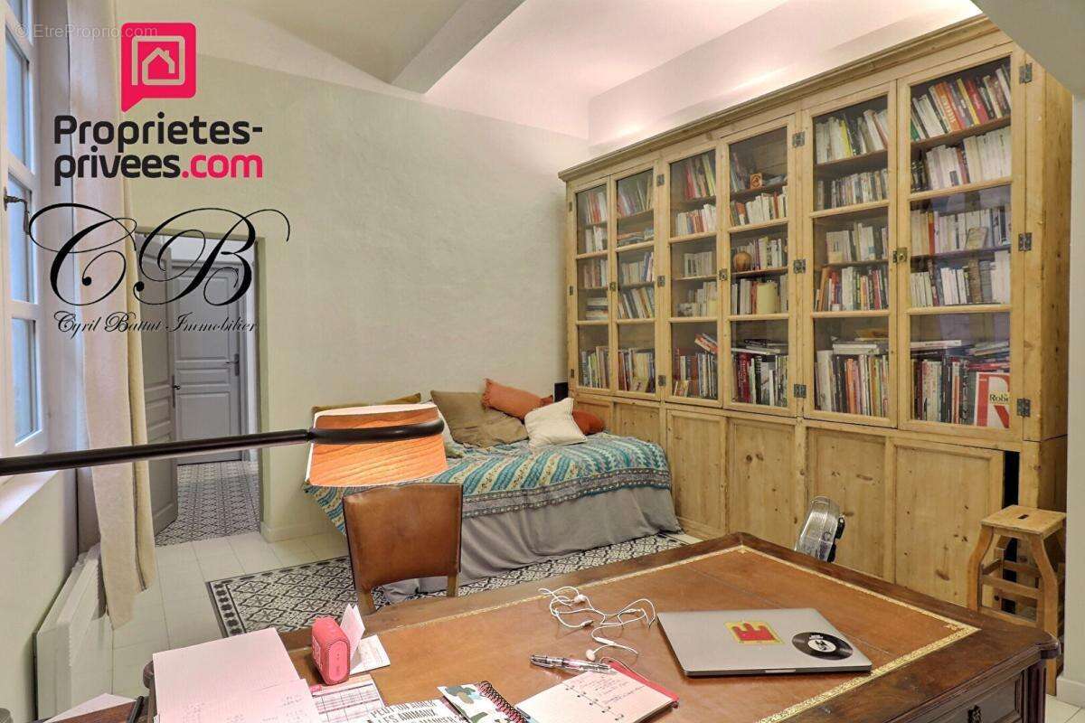 Appartement à UZES