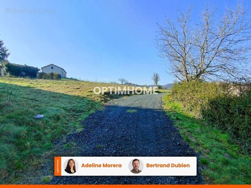 Terrain à ESTANDEUIL