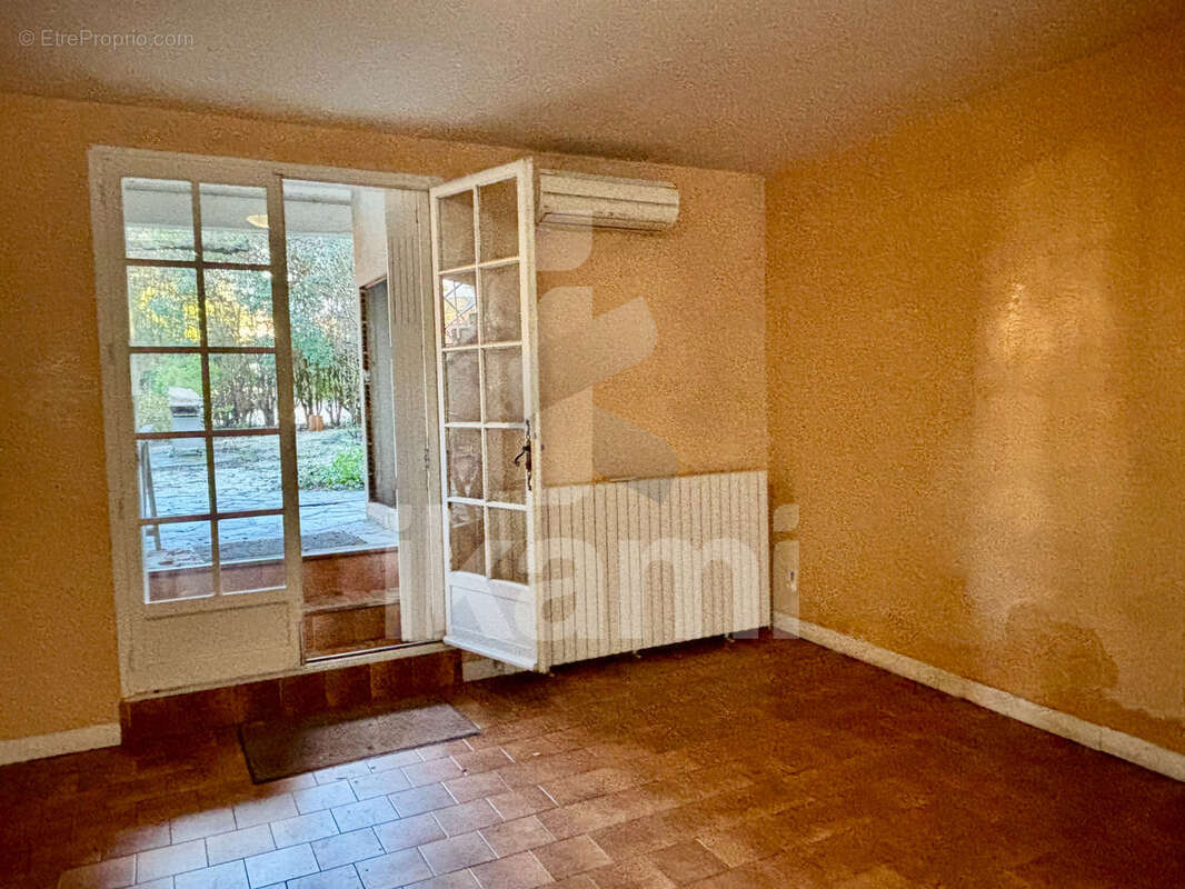 Maison à SAINT-BAUZILLE-DE-PUTOIS