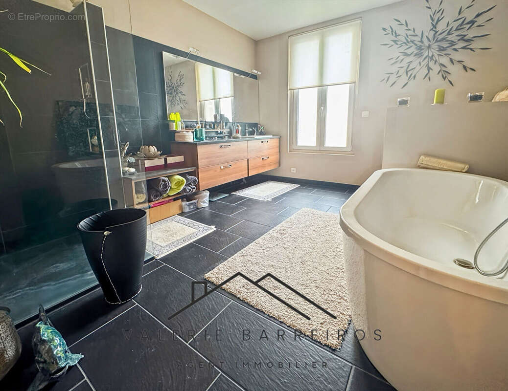 Maison à CAUDEBEC-LES-ELBEUF