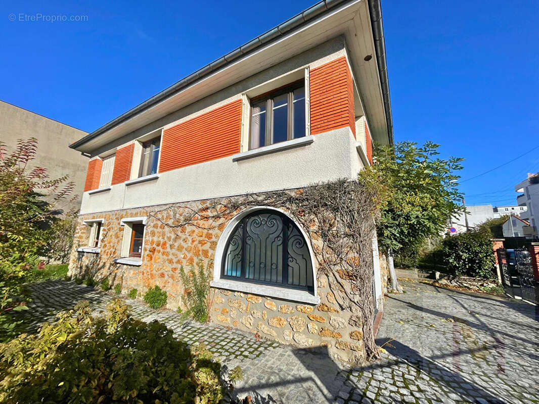 Maison à NEUILLY-PLAISANCE