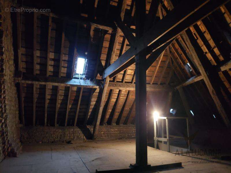 Maison à VIEUX-CONDE