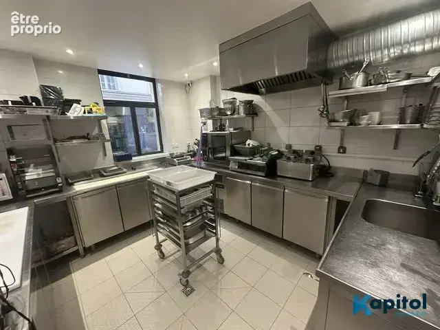 Bien immobilier à vendre à Paris-17e (75017) - photo 1