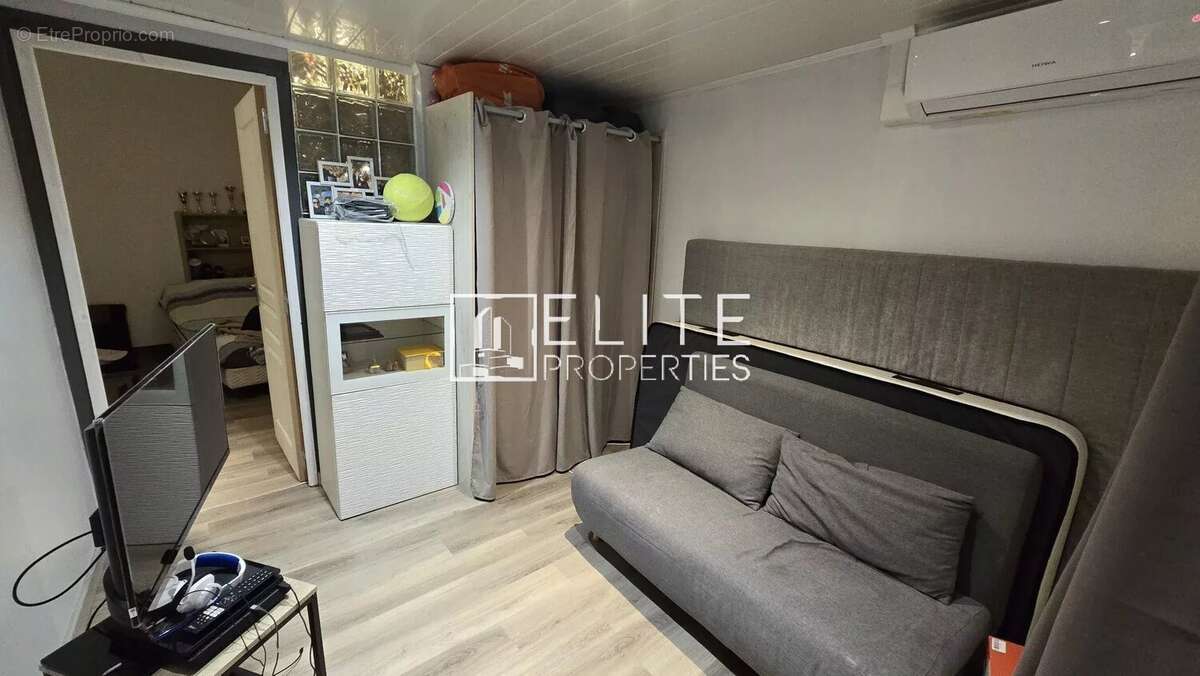 Appartement à MANDELIEU-LA-NAPOULE