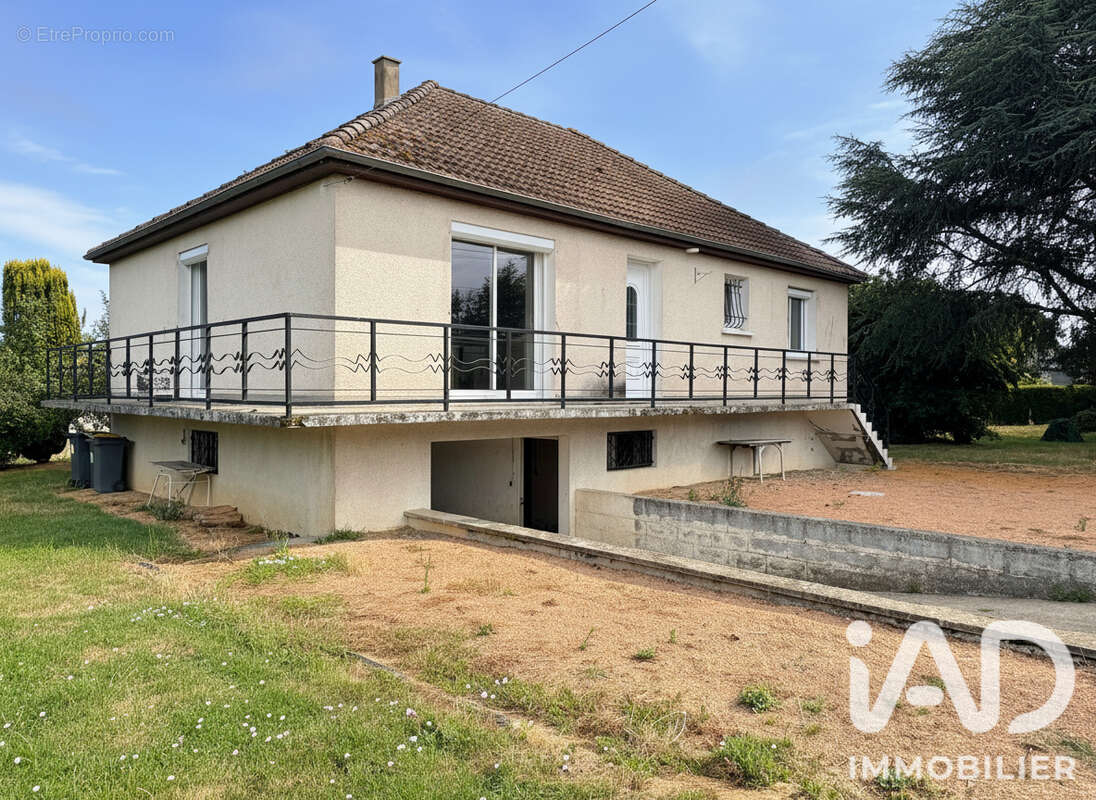 Maison 88 m² à Ourouer-Les-Bourdelins  - photo 2