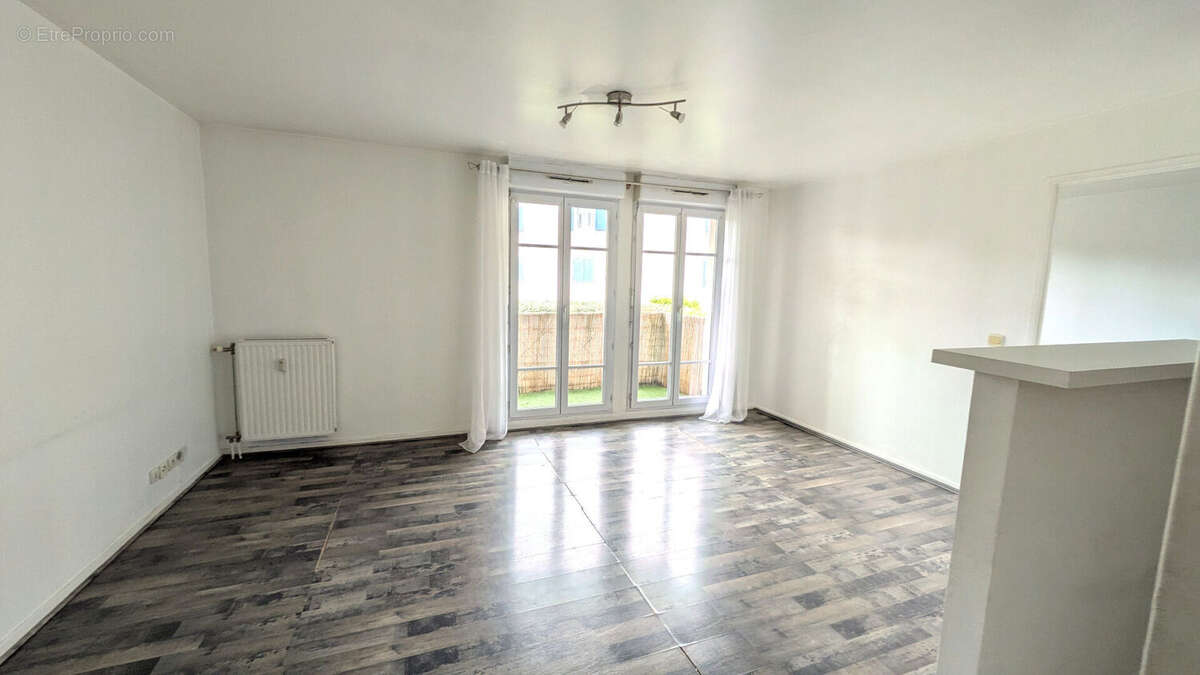 Appartement à ERAGNY