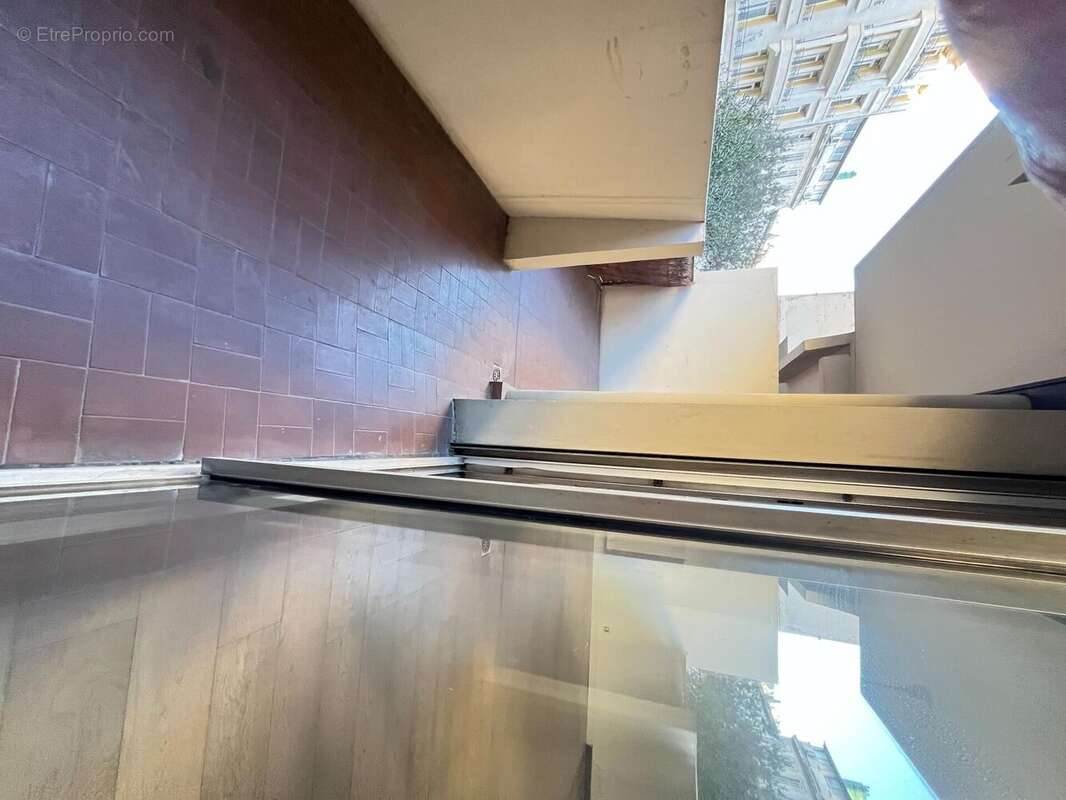 Photo 3 - Appartement à MARSEILLE-6E