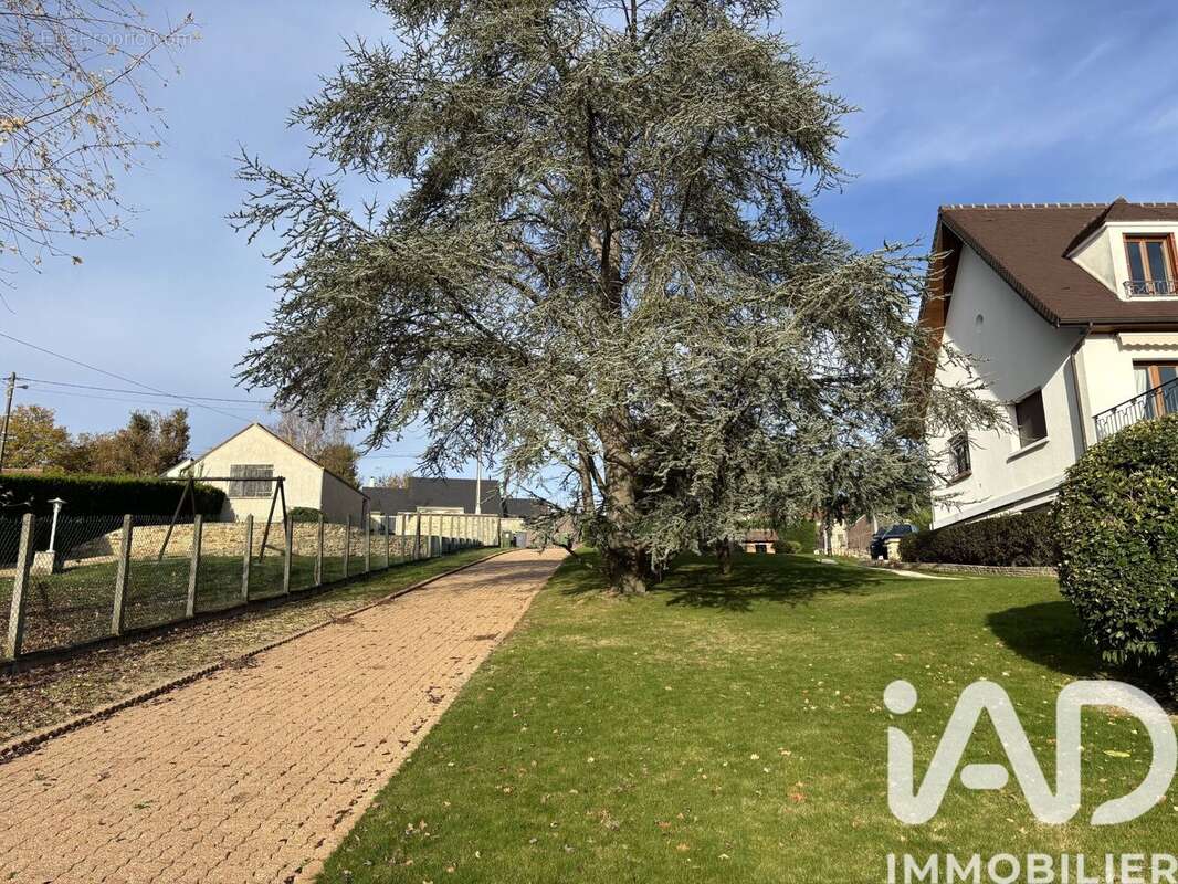 Photo 3 - Maison à SAINT-FARGEAU-PONTHIERRY