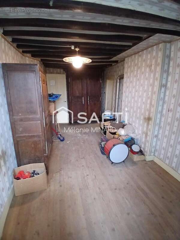 Maison 75 m² à Sainte-Honorine-La-Chardonne  - photo 2