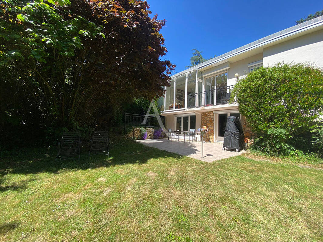 Maison à GIF-SUR-YVETTE