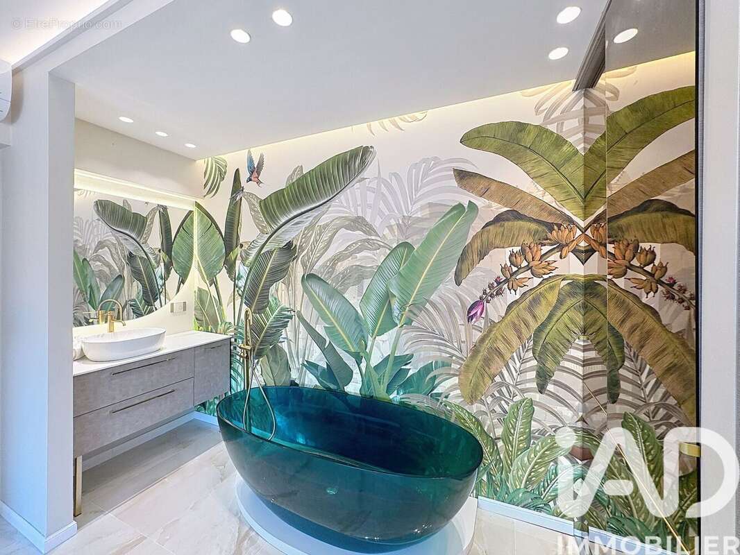 Photo 7 - Appartement à ROQUEBRUNE-CAP-MARTIN