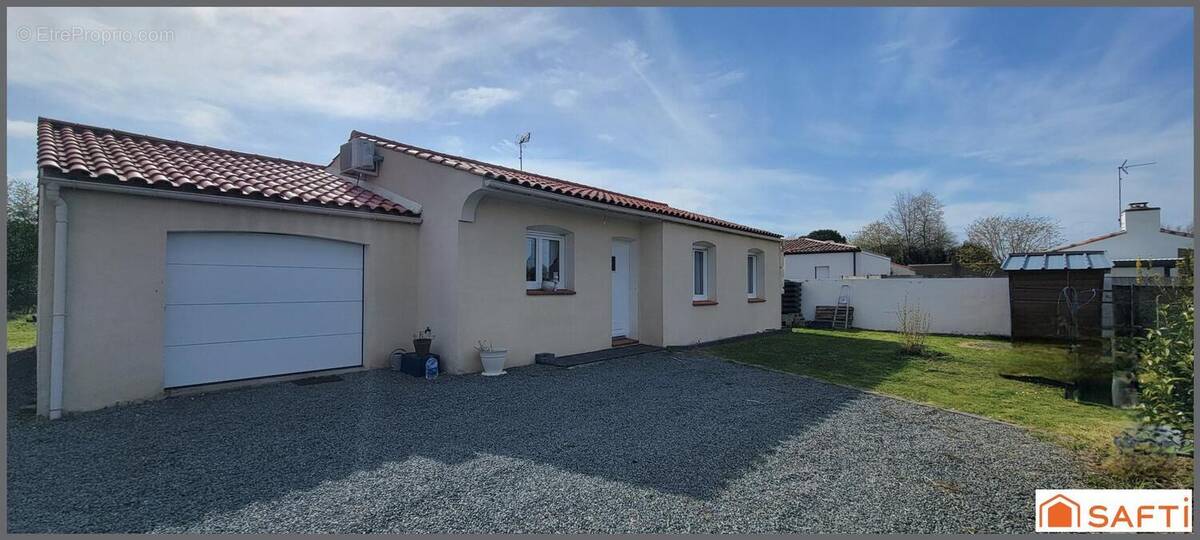 Photo 1 - Maison à CHALLANS