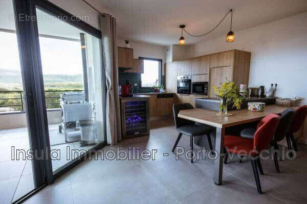 Appartement 73 m² à Porto-Vecchio  - photo 2