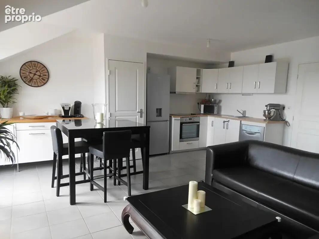 Bourg de Vouvray - Appartement T3 - photo 2