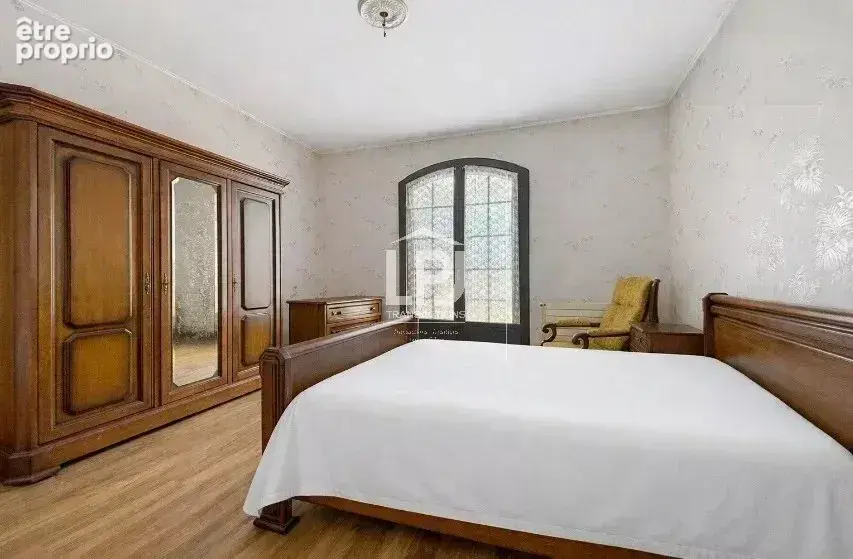 Maison individuelle - 5 pièces - 151 m² sur une parcelle arborée de près de 2700 m² côté village - photo 9