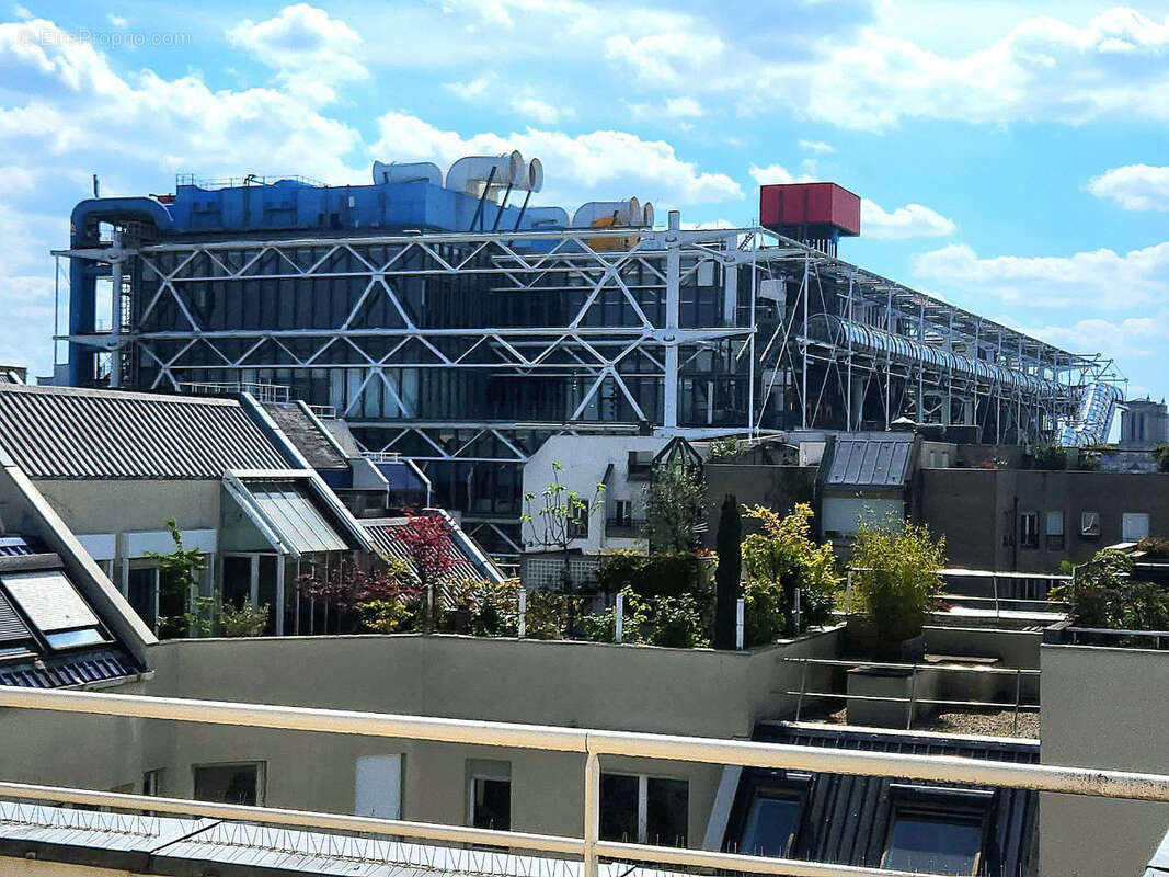 Appartement à PARIS-3E