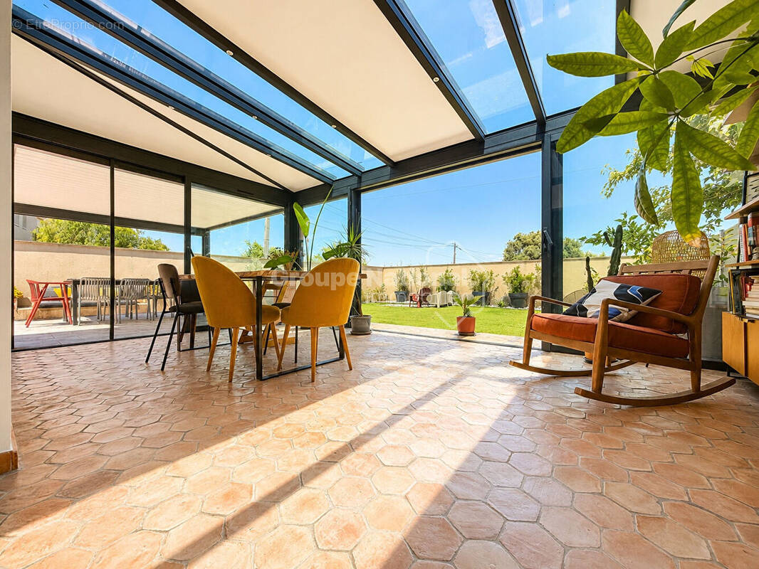 Maison à CHATEAUNEUF-LES-MARTIGUES