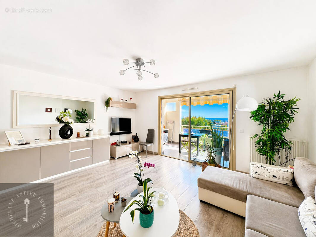 Appartement à CAGNES-SUR-MER