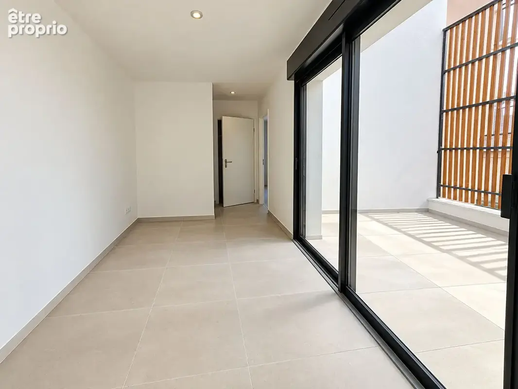 Appartement  5 pièces 105m² + 2 Balcons + Patio + Jardin + 2 parkings sous-sol ! POUVOURVILLE - photo 5