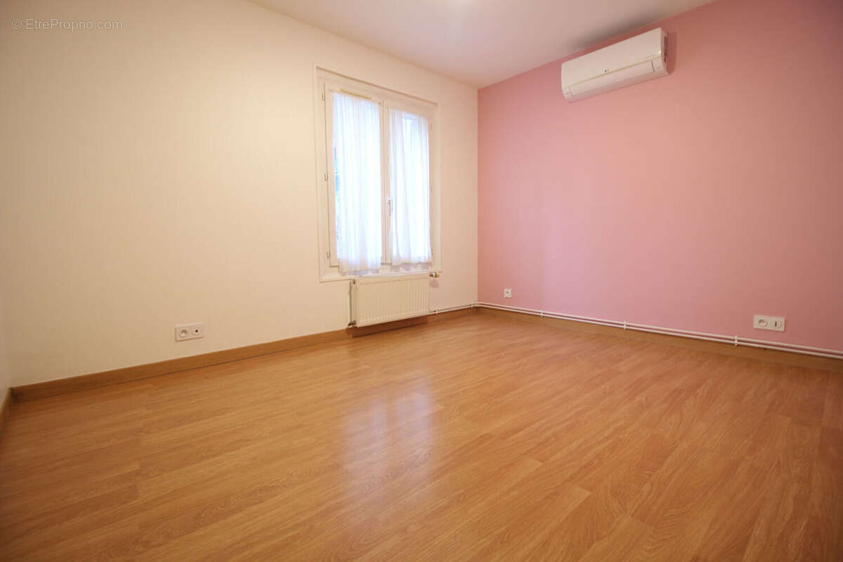 Maison à SARTROUVILLE