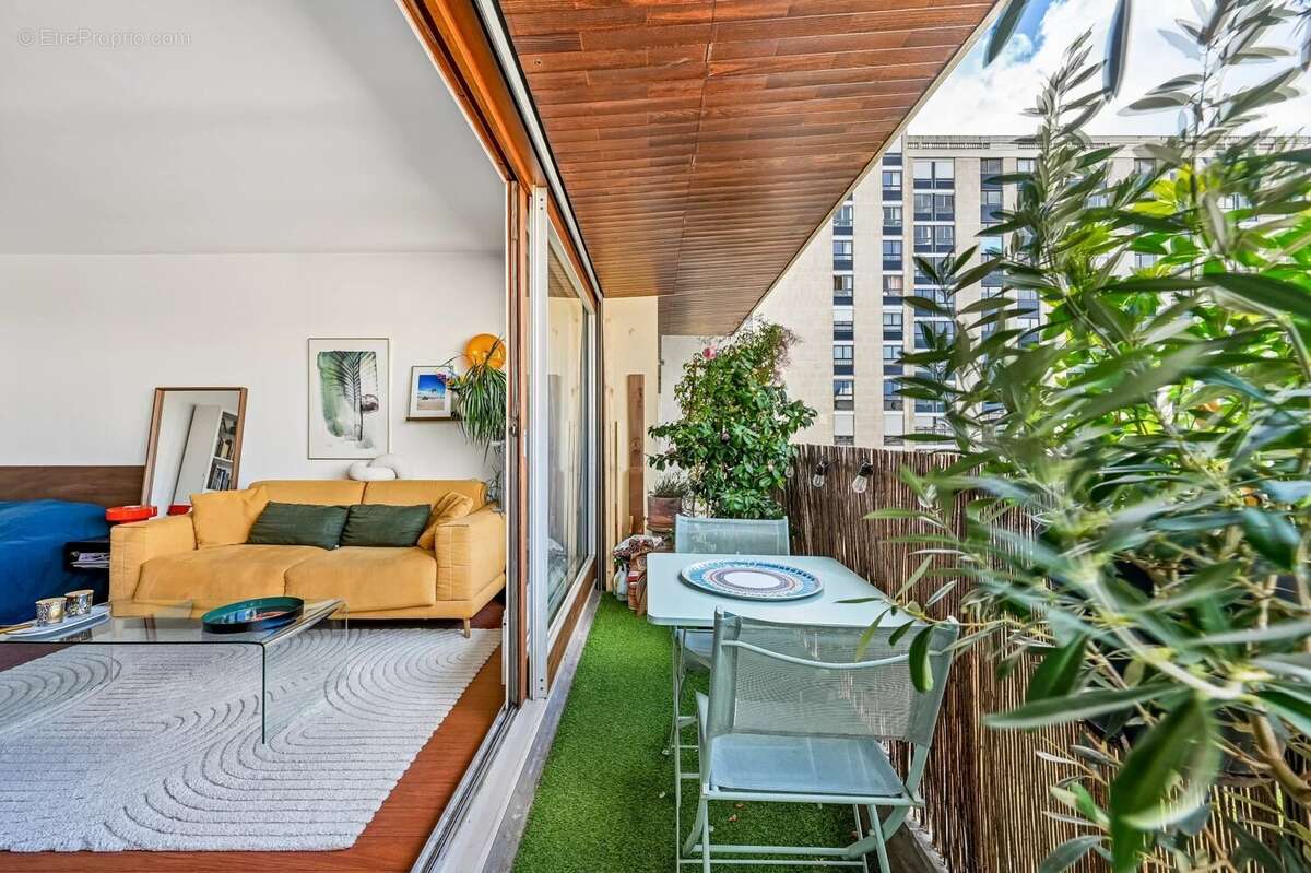 Appartement à PARIS-15E